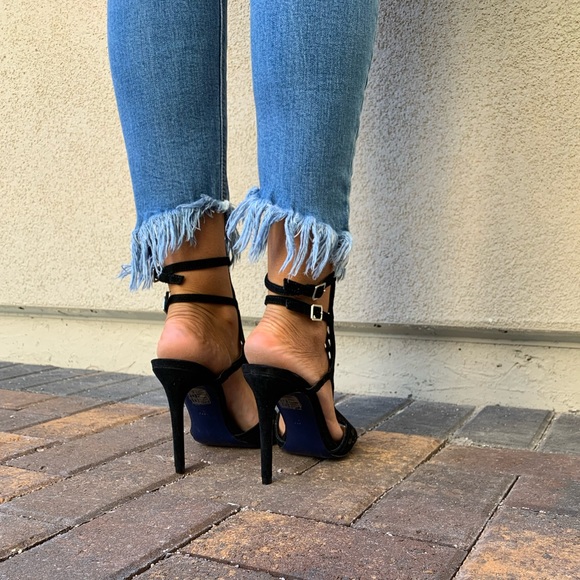 Black Strappy Caged Stiletto Heek Sandal - Picture 8 of 8